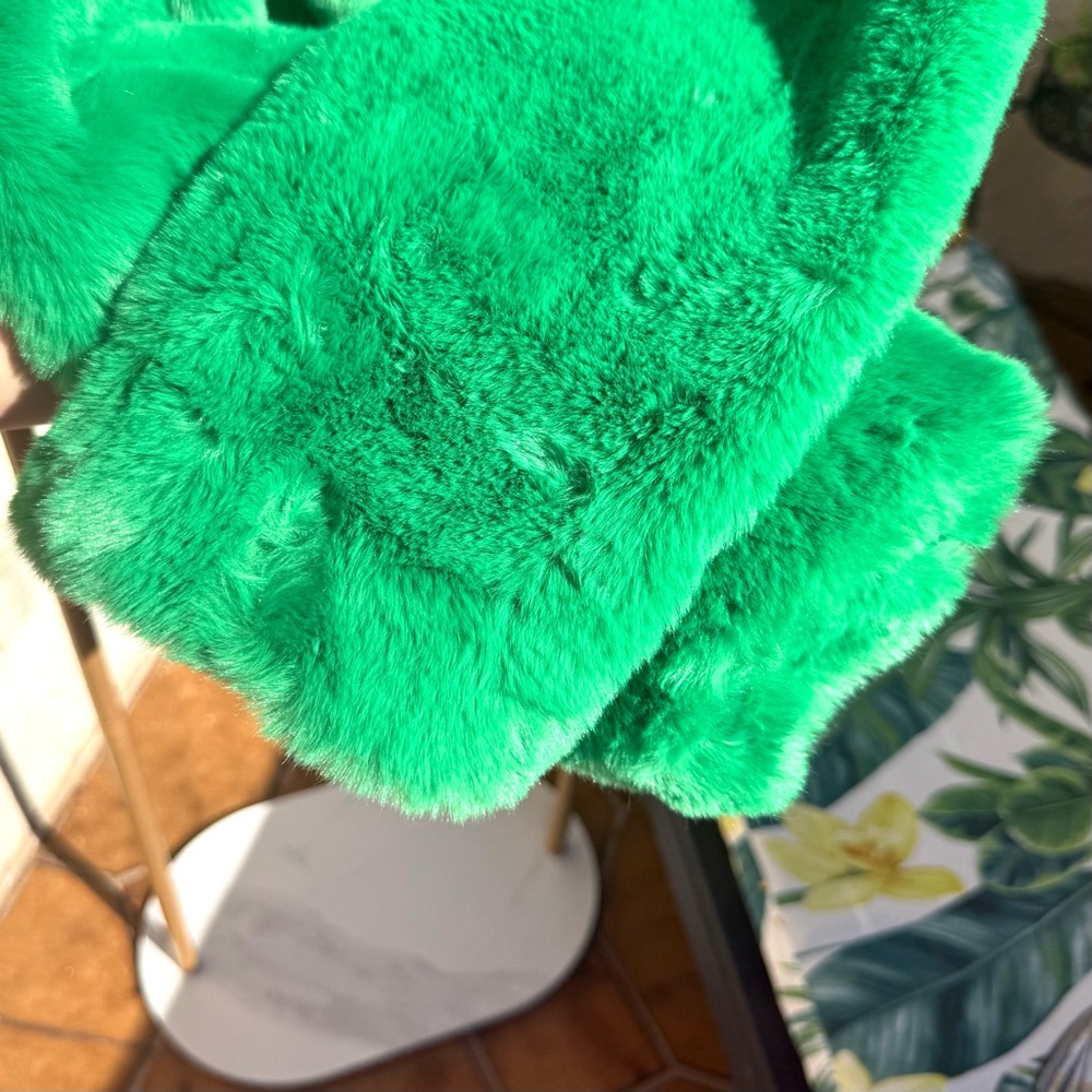Forever 21 Vibrant Green Teddy Jacket - Picture 13 of 16